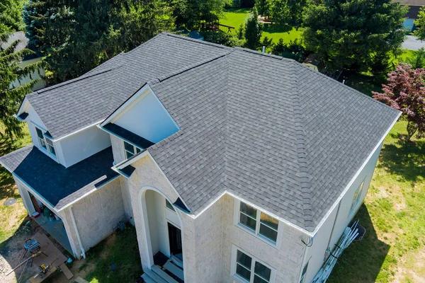 A Step-by-Step Guide to Roofing Replacement in Long Beach