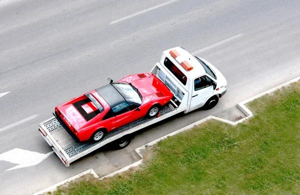 How to Find a Trusted Towing Company Fast