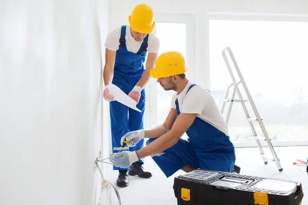 How to choose reliable electrical contractors in vancouver