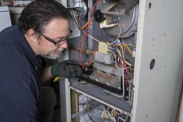 How to Choose the Best furnace repair service for Your Home